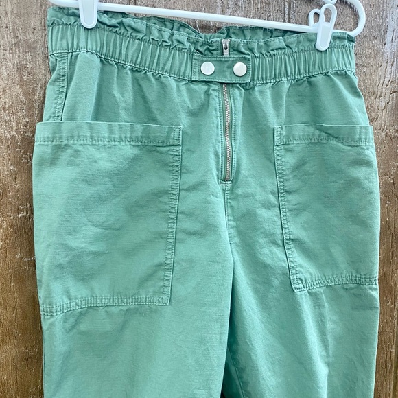 GAP Green High Waisted Utility Cargo Joggers Pants Size 10 Petite - Picture 4 of 8